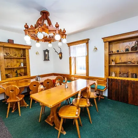 斯瓦提休伯特酒店 招待所 Boží Dar